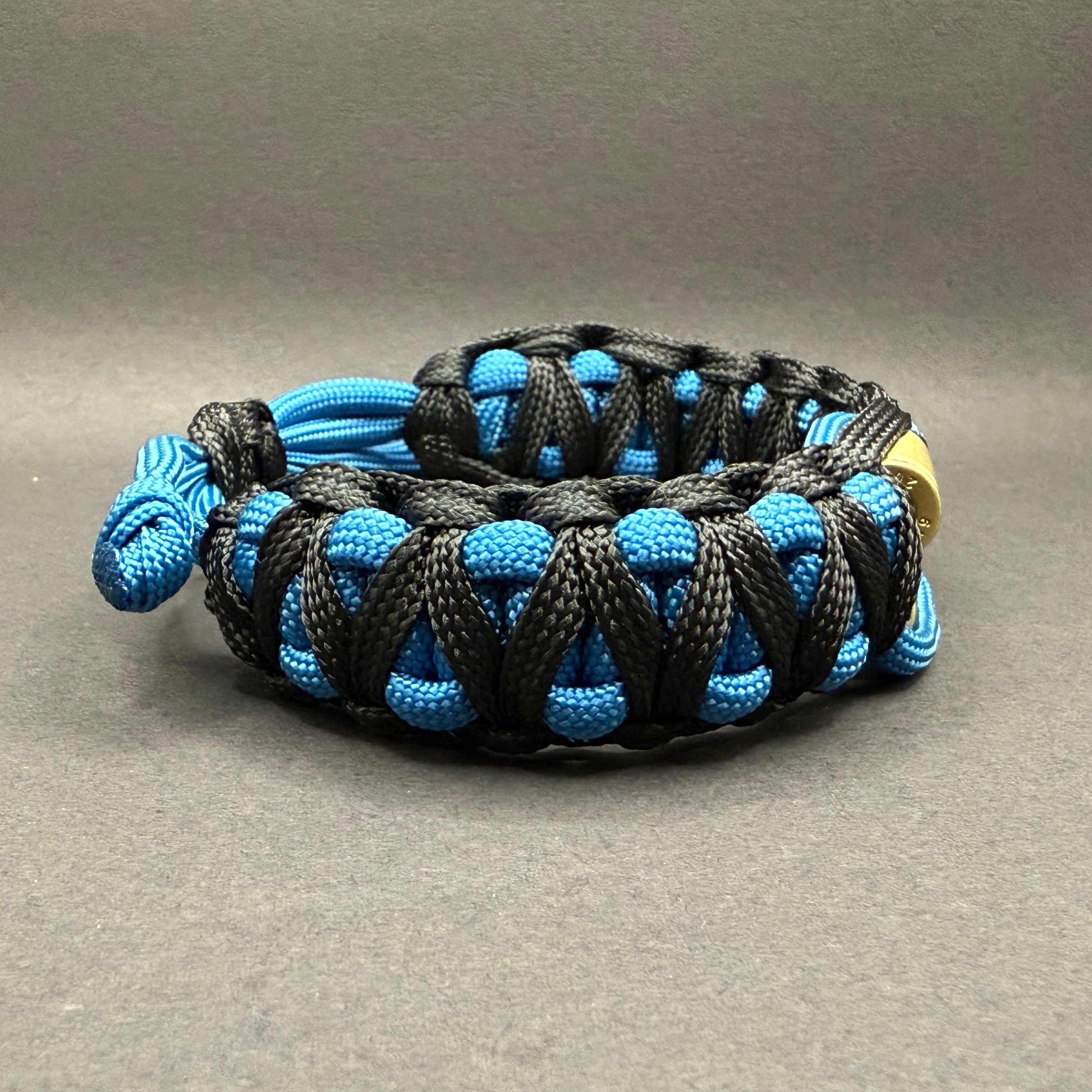 Armband mit zwei 9mm Hülsen