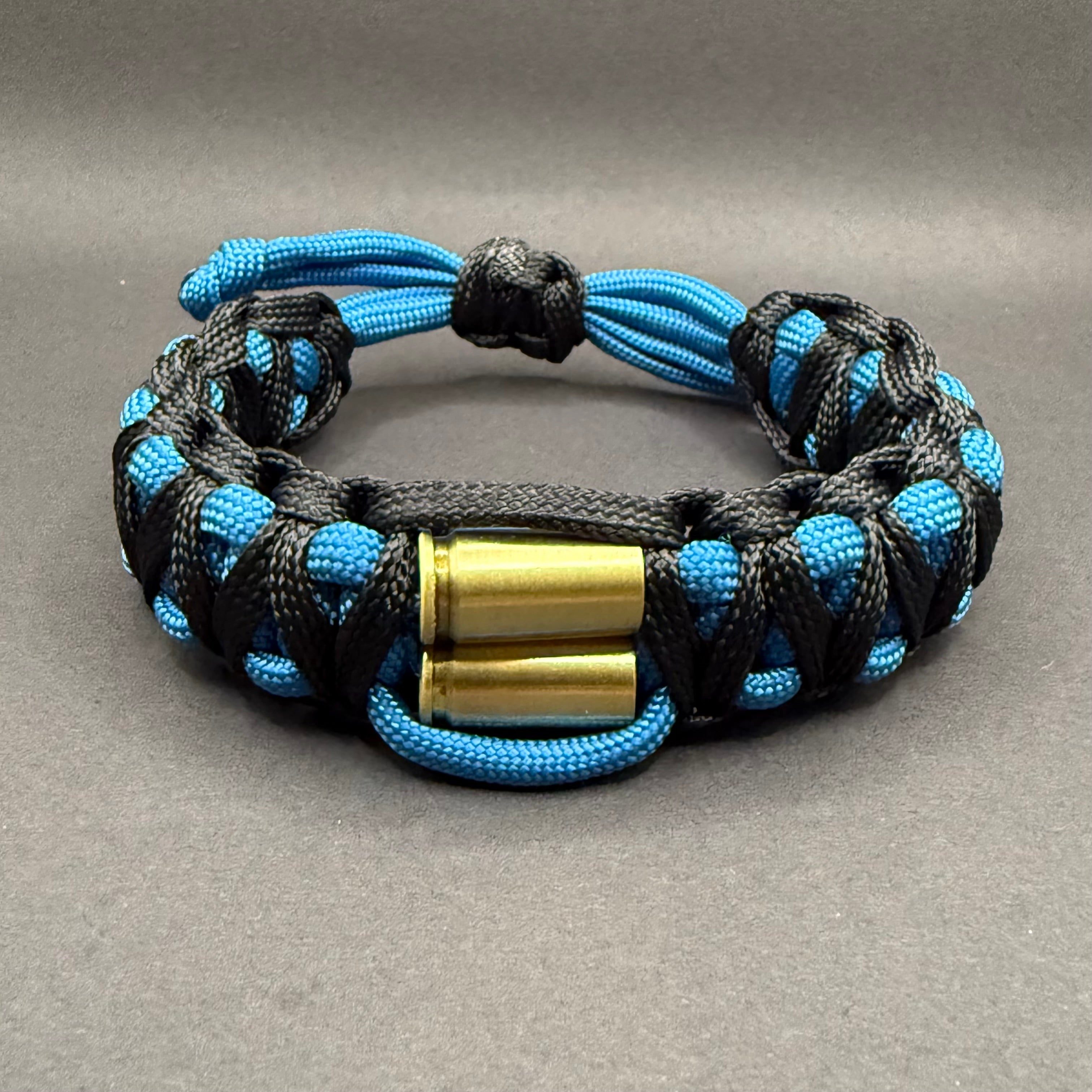 Armband mit zwei 9mm Hülsen