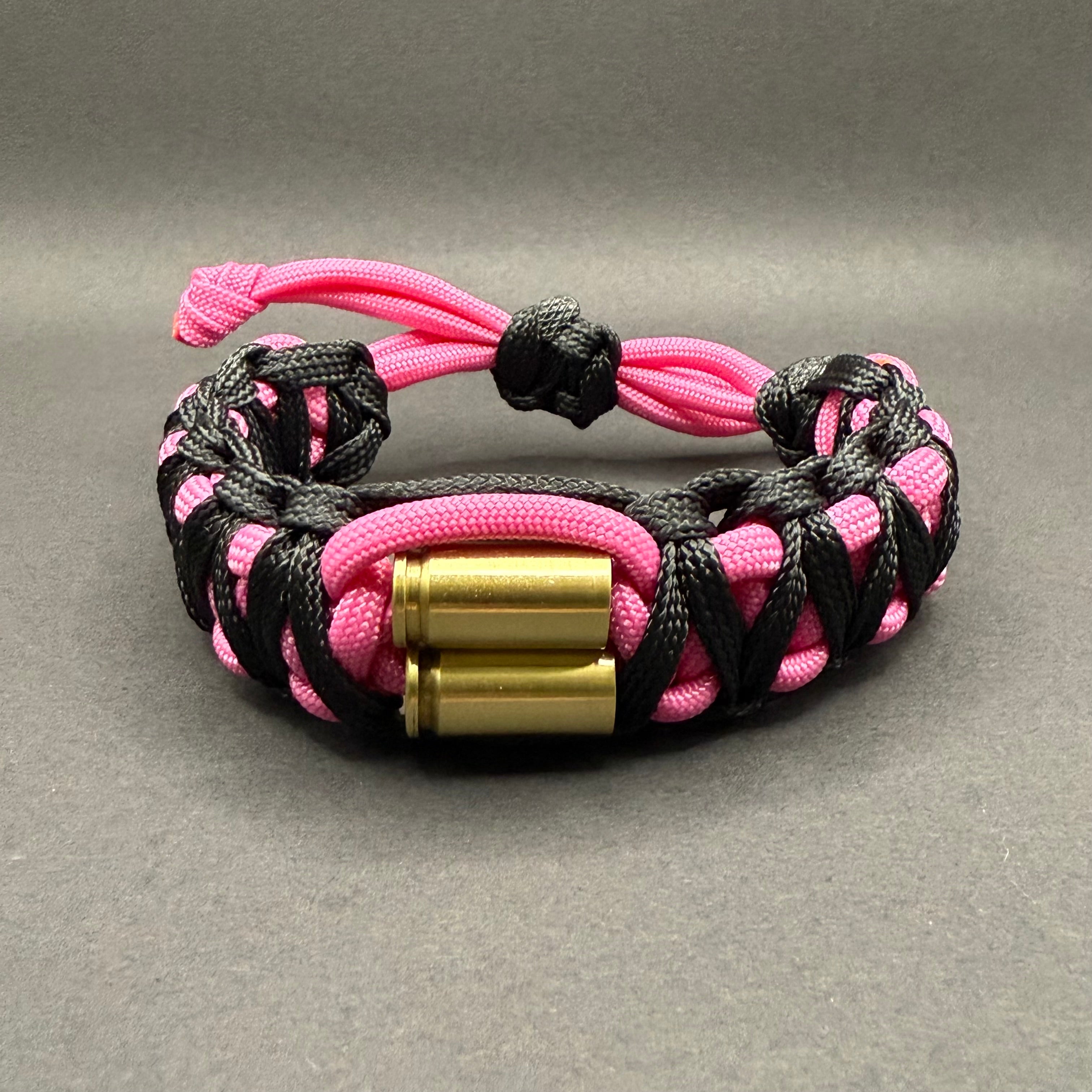 Armband mit zwei 9mm Hülsen