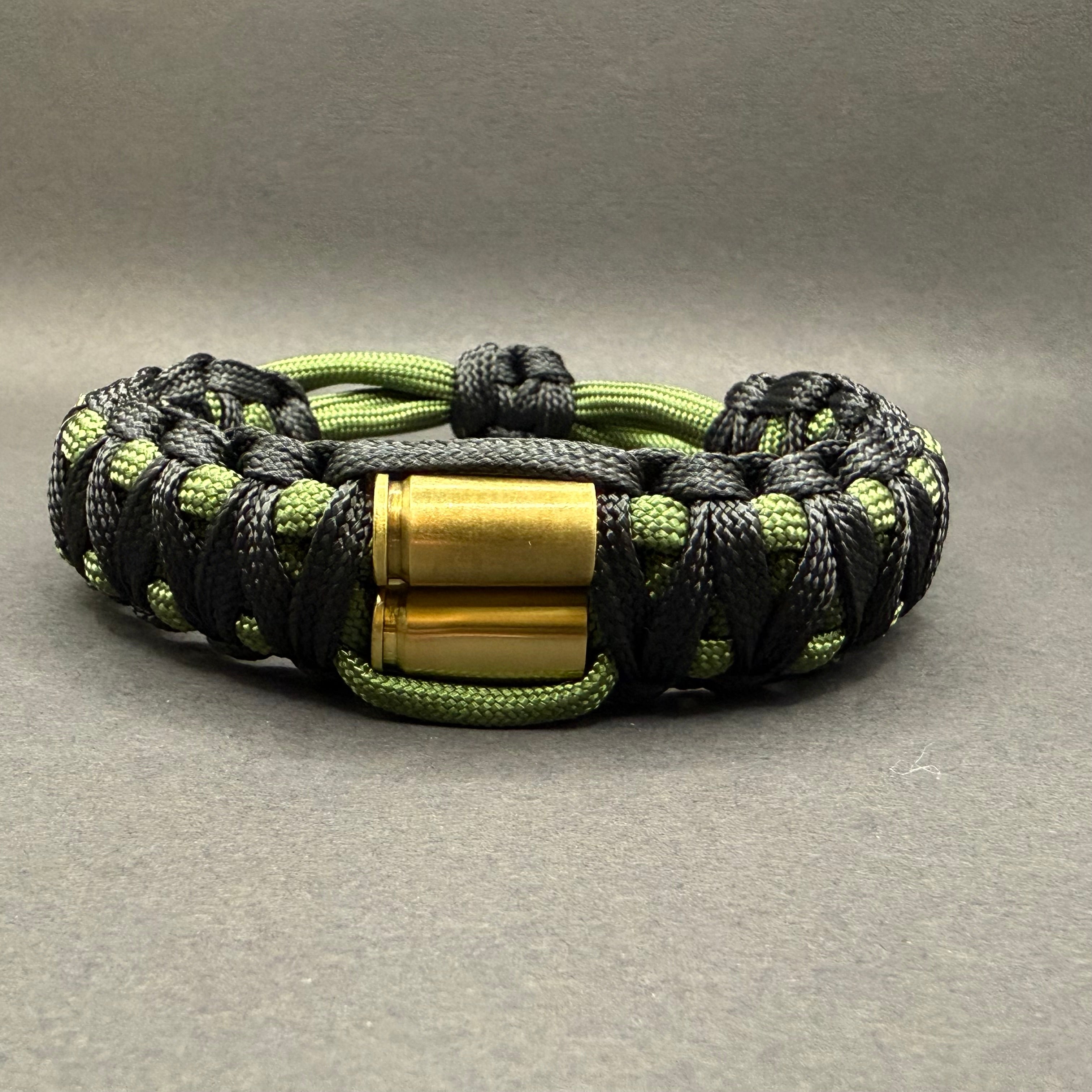 Armband mit zwei 9mm Hülsen